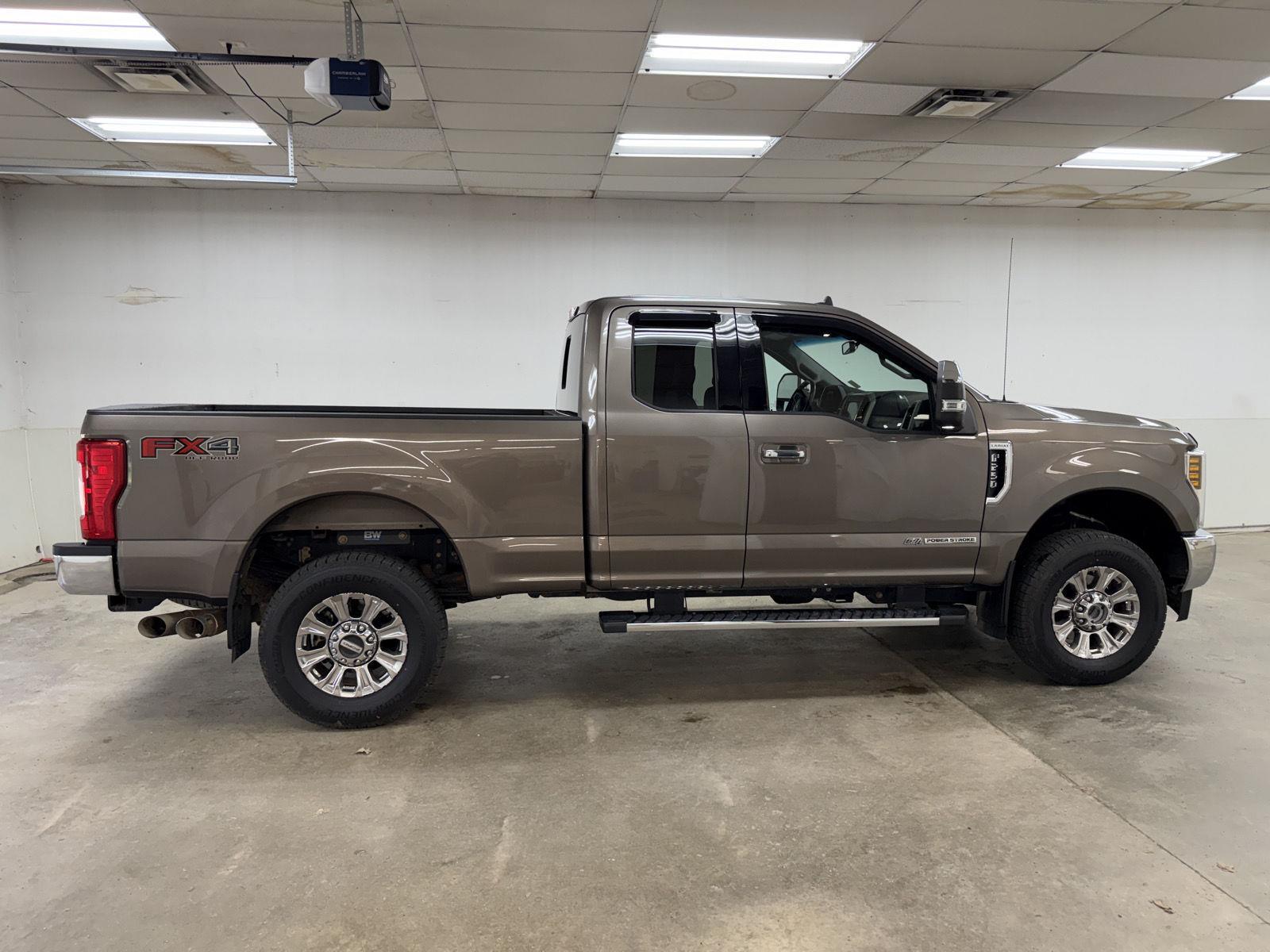  2019 Ford F-250 Super Duty Pickup Truck Four-Wheel Drive 6-Speed Automatic