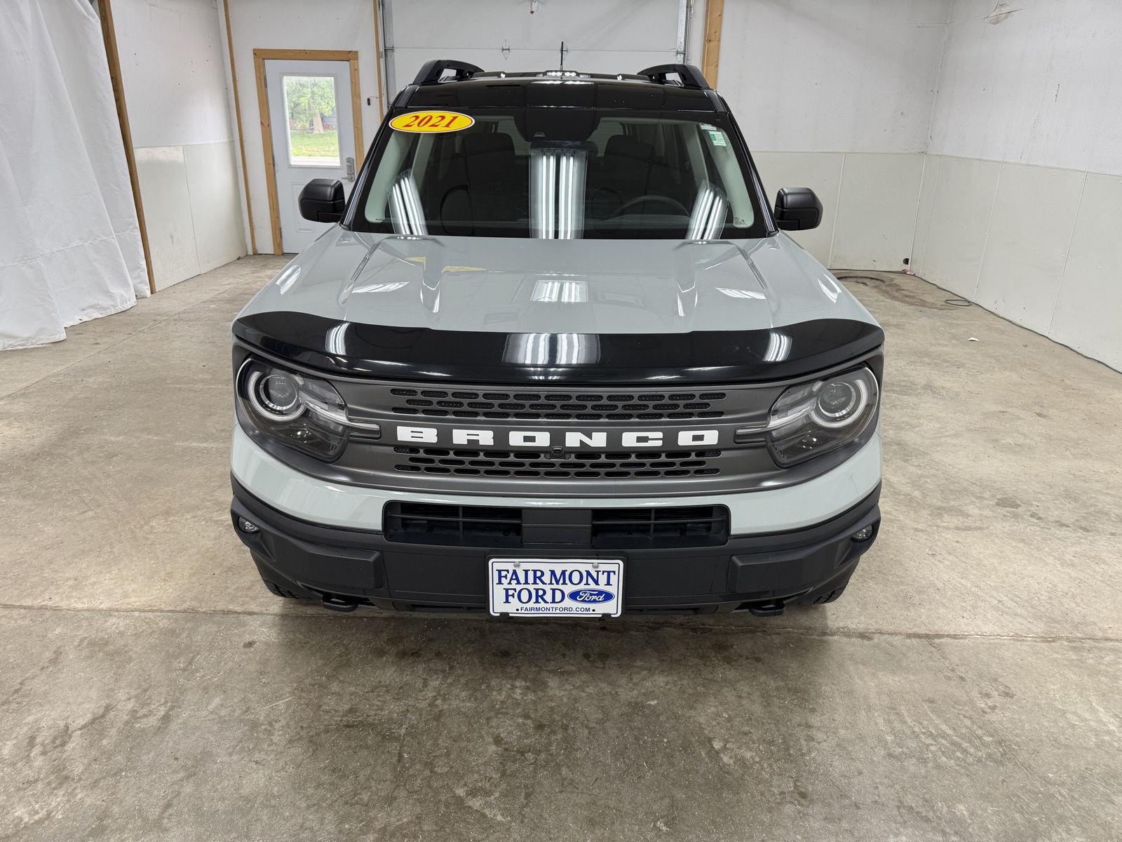 View vehicle photo 3