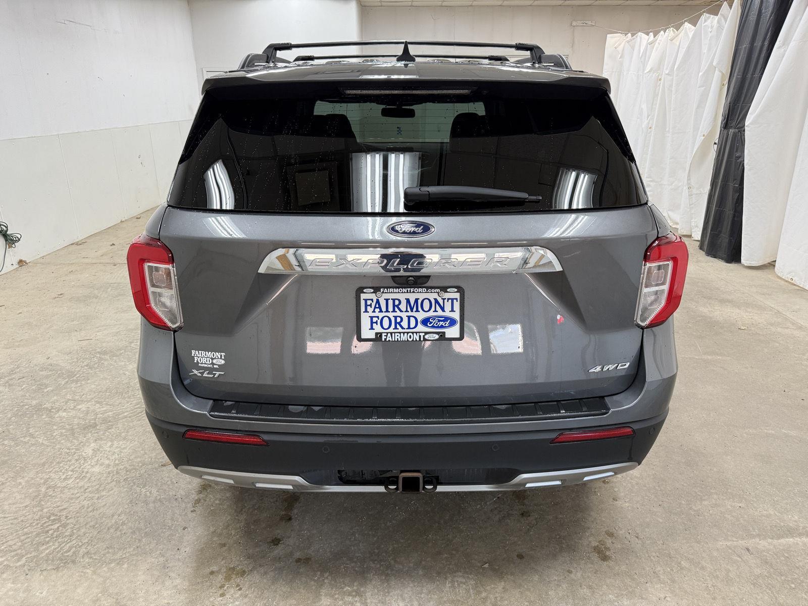 View vehicle photo 6