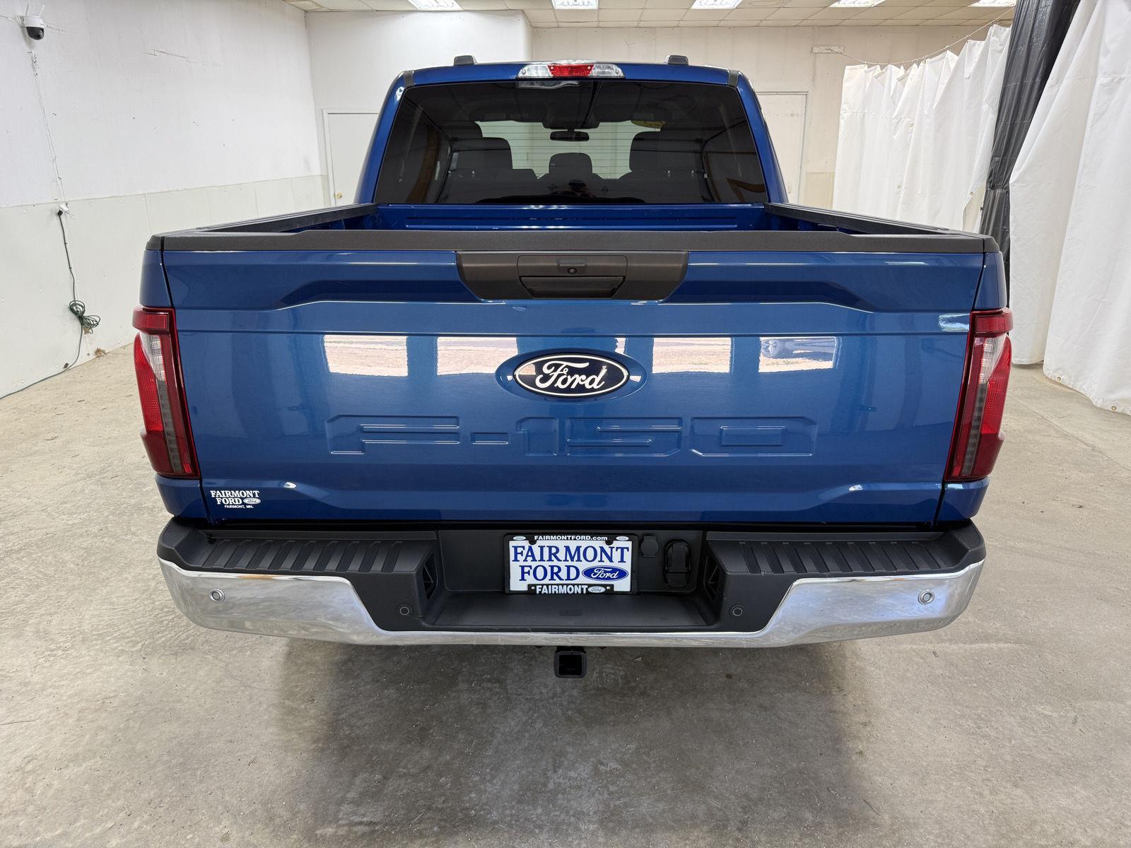 View vehicle photo 6