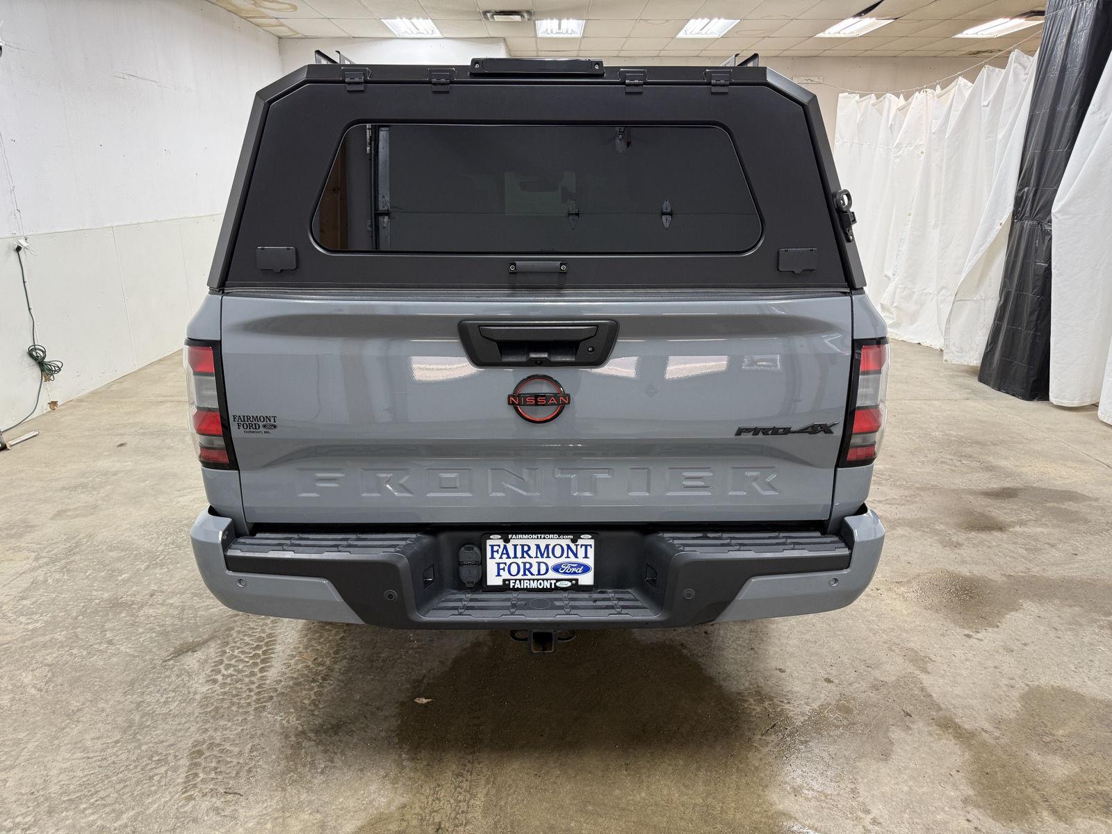 View vehicle photo 6