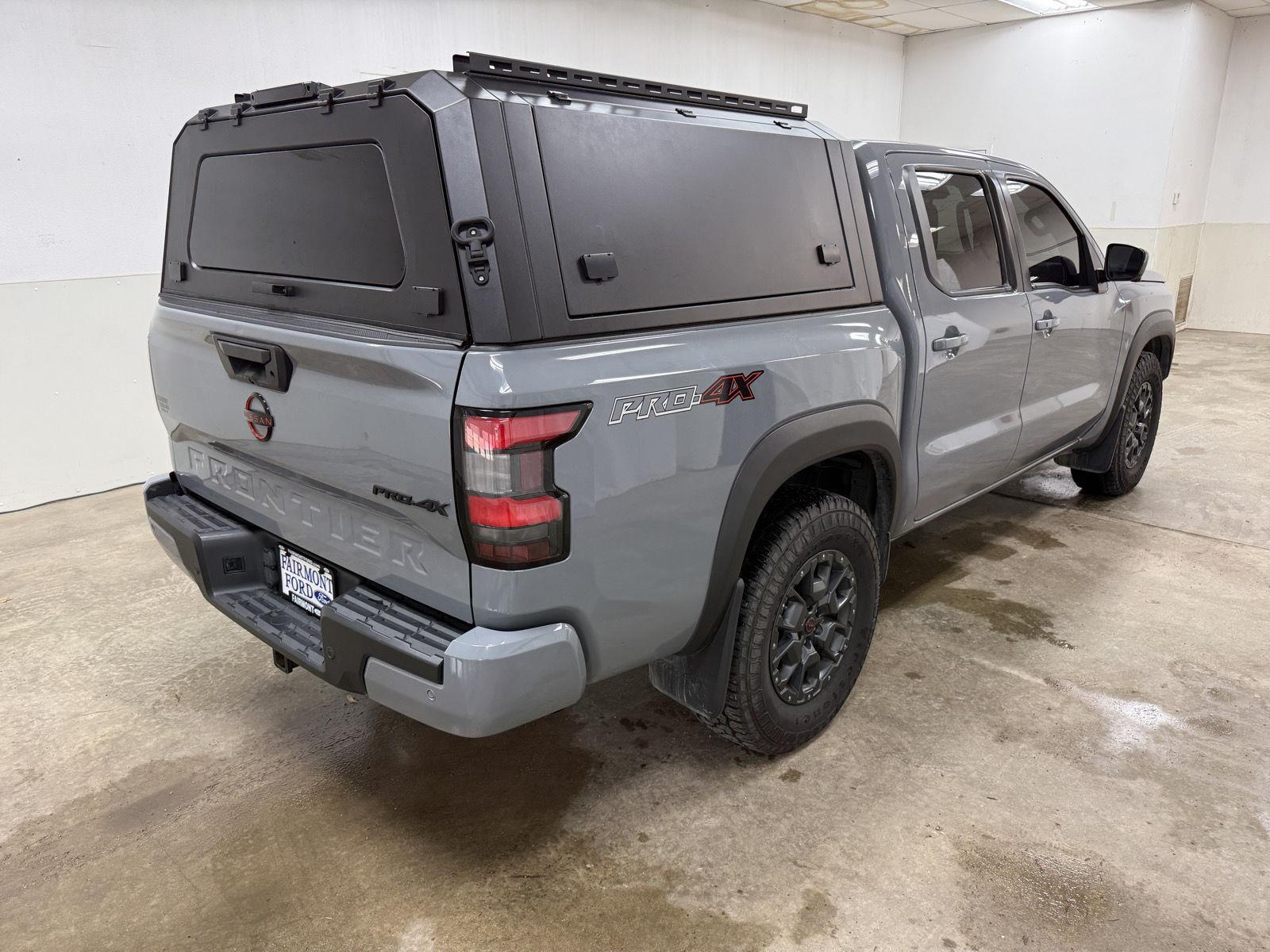 View vehicle photo 7