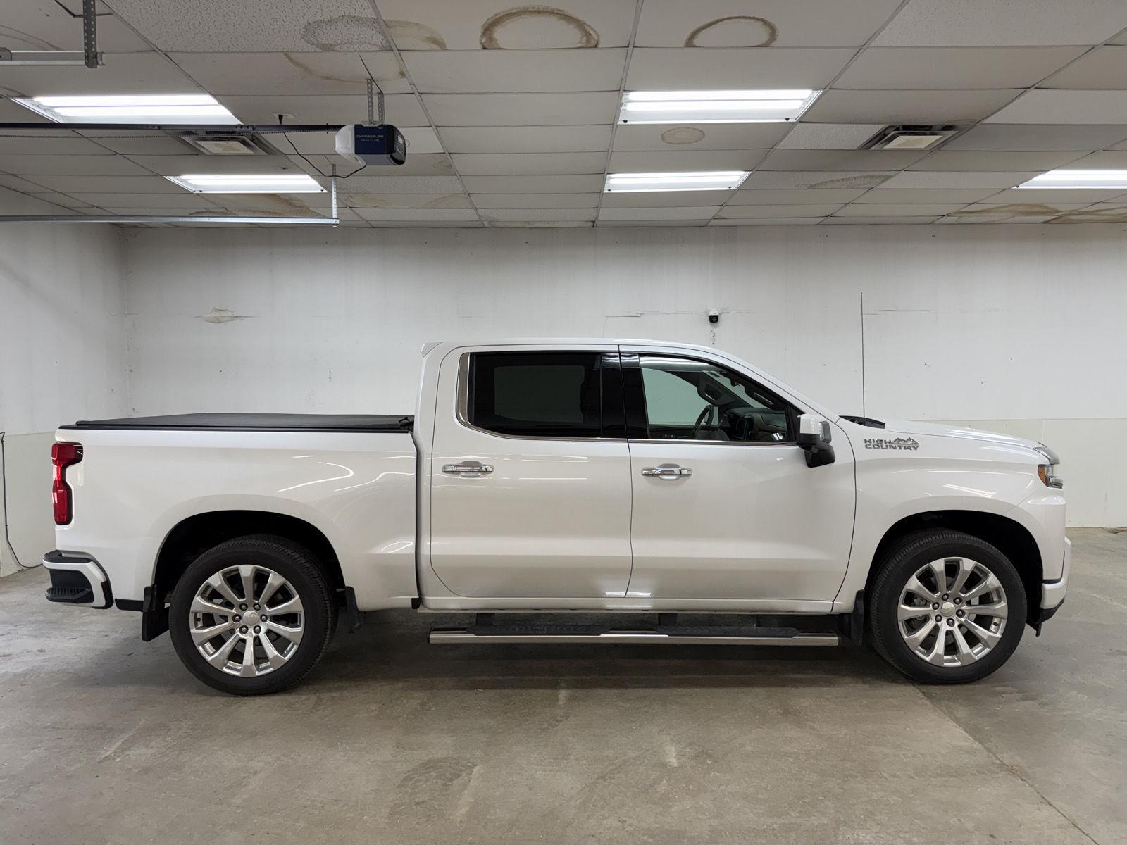 2021 Chevrolet Silverado 1500 High Country Crew Cab 4WD   