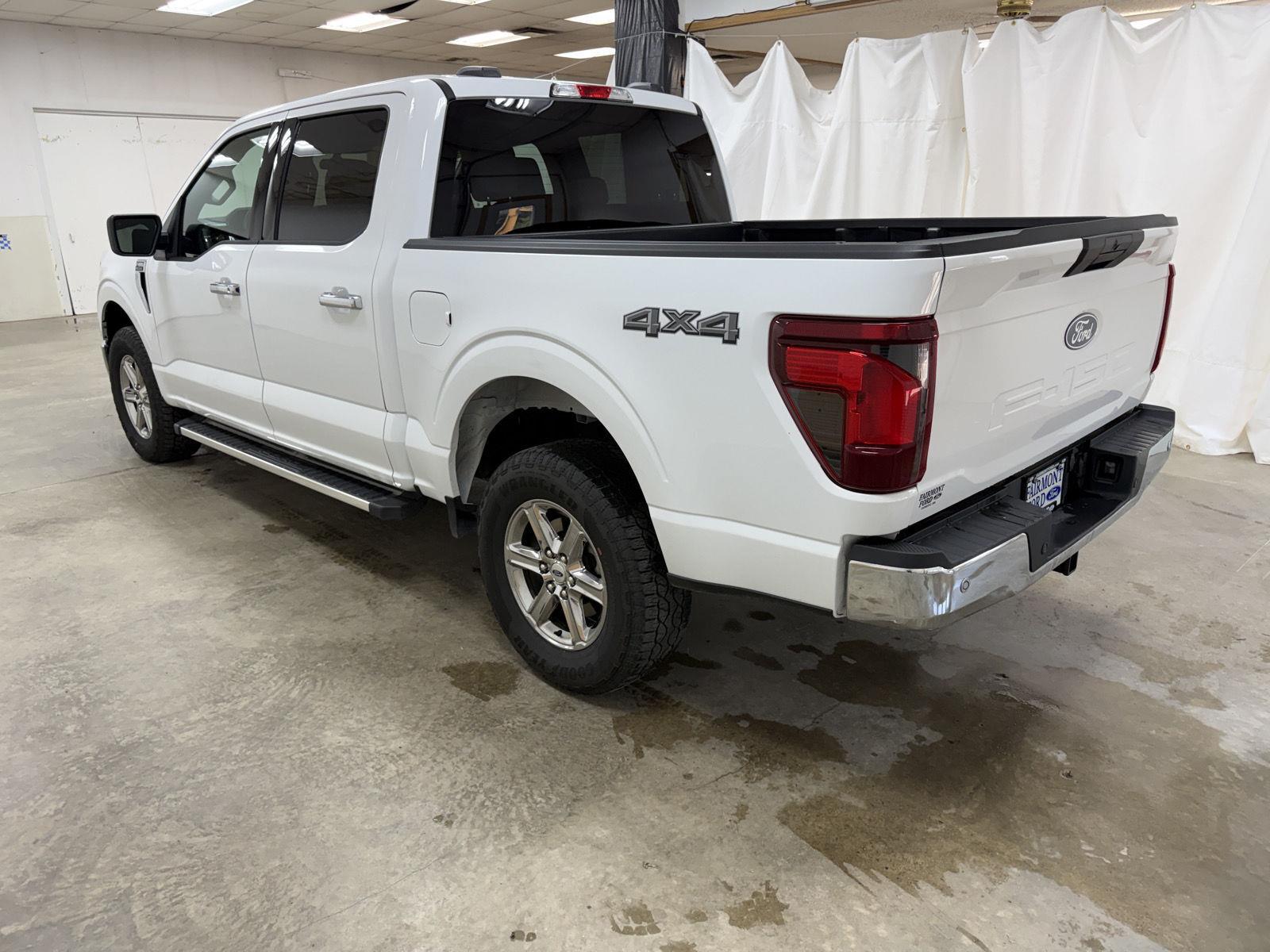 View vehicle photo 5