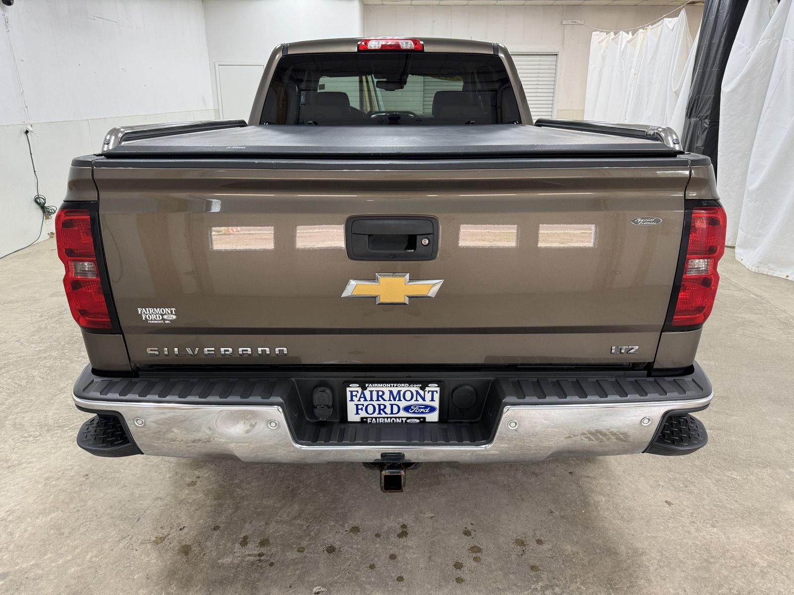 View vehicle photo 6