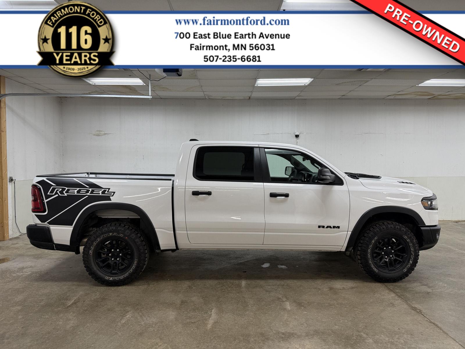 Bright White Clearcoat 2026 RAM 1500 Pickup Truck Four-Wheel Drive 8-Speed Automatic