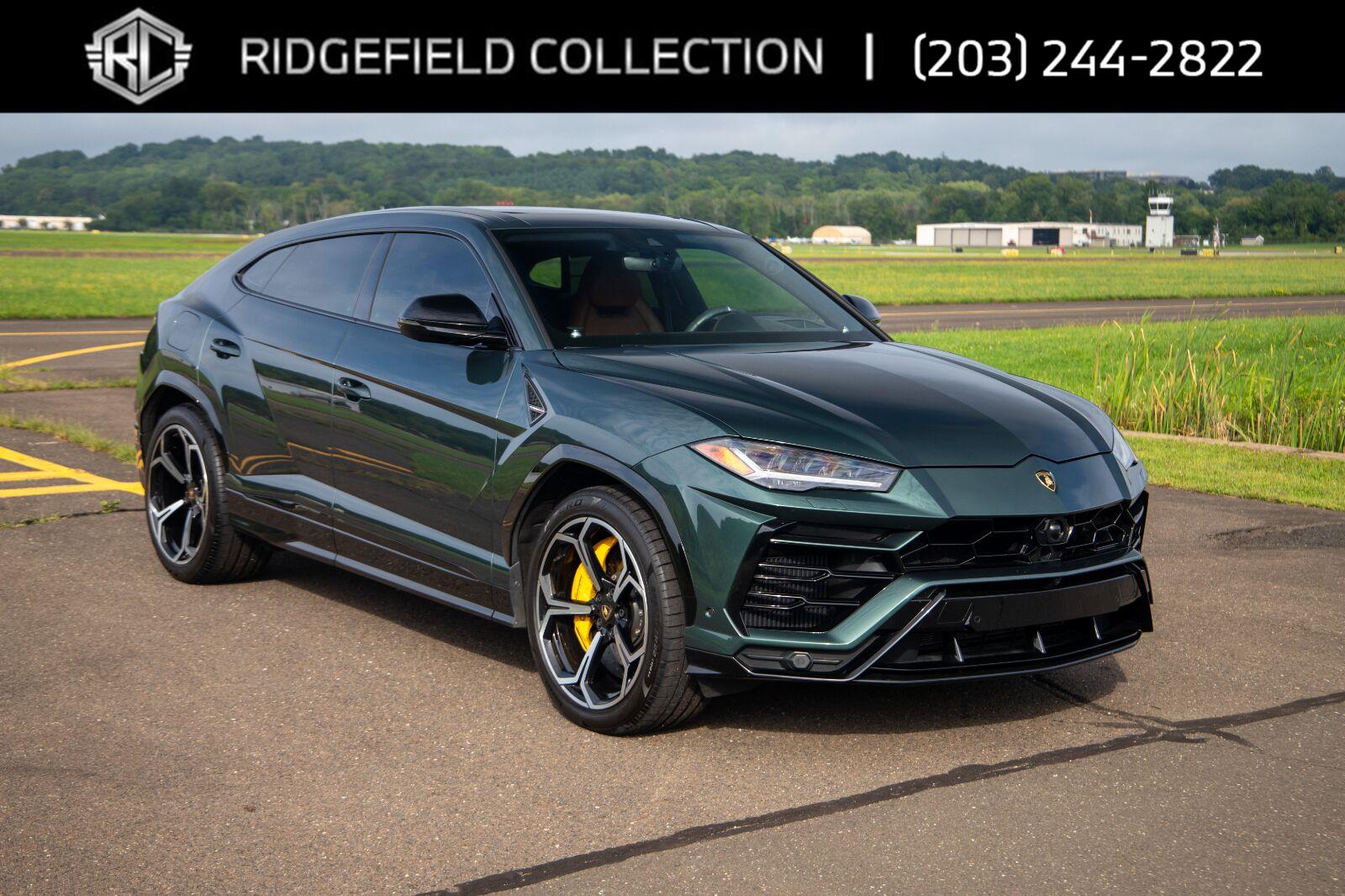  2022 Lamborghini Urus AWD   