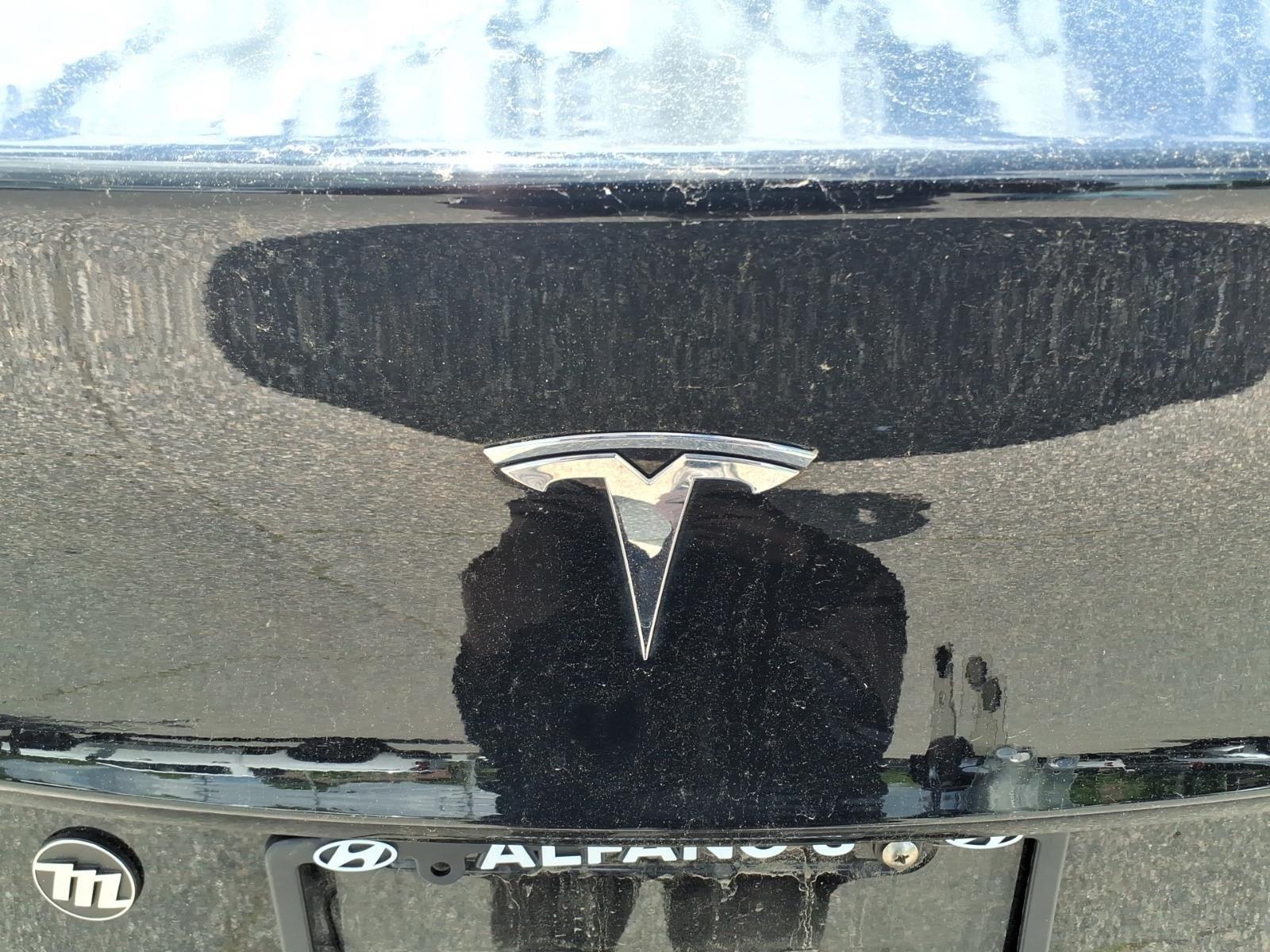 Used 2021 Solid Black Tesla Long Range image 14