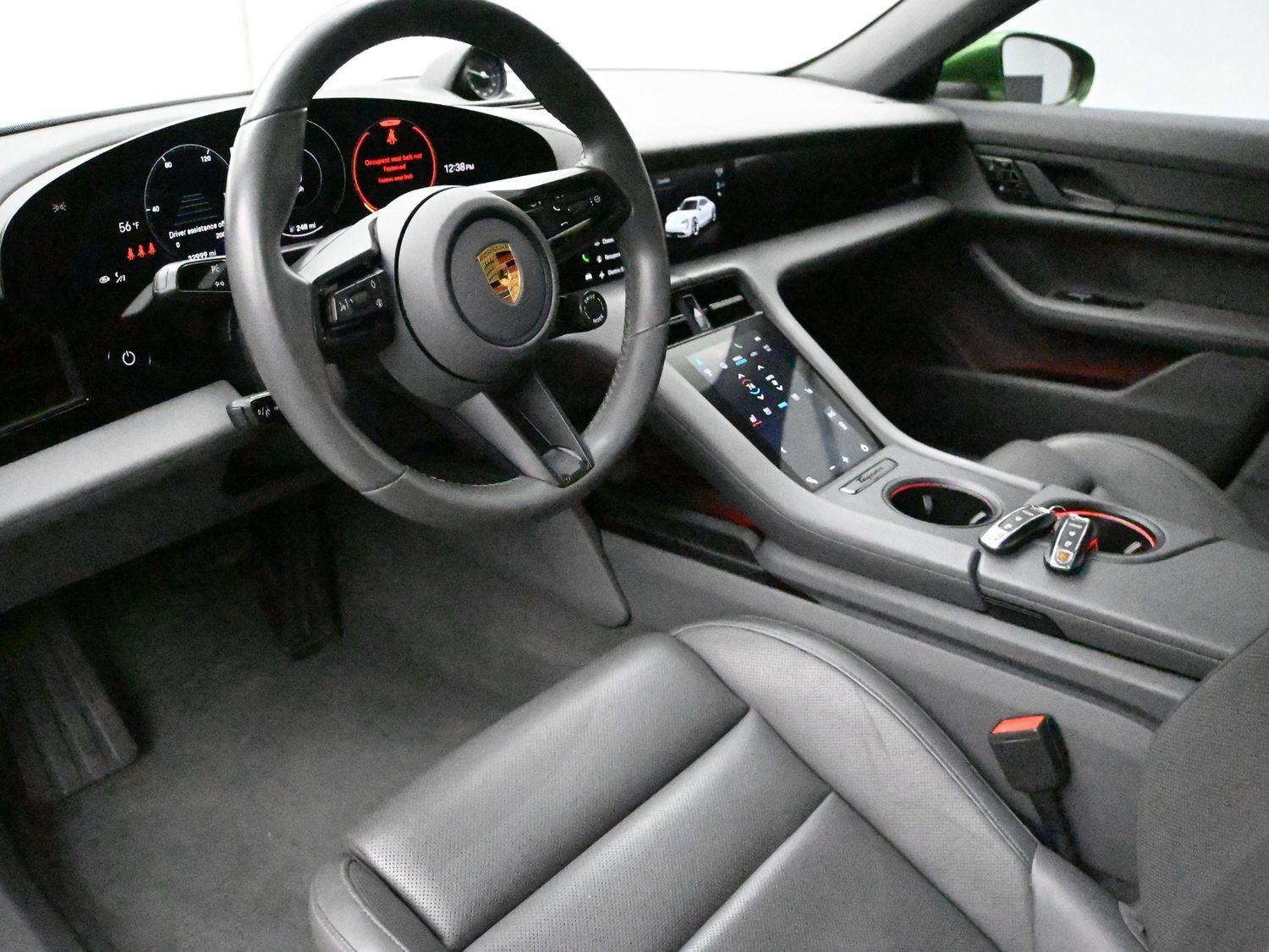 Porsche Taycan 4S - Image 2