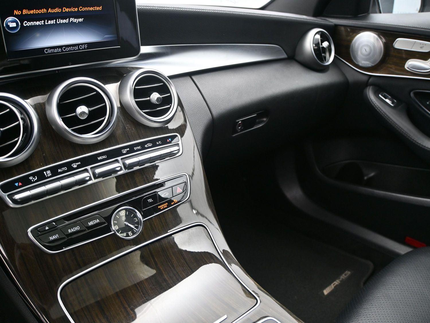 Mercedes-Benz C-Class C 300 - Image 4