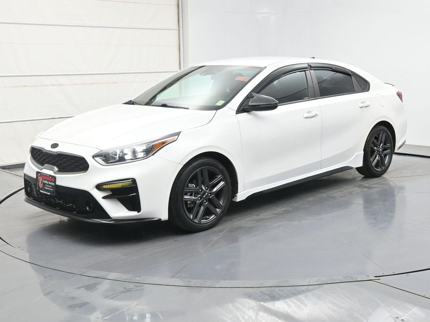 Snow White Pearl 2021 Kia Forte GT Line FWD Sedan Front-Wheel Drive Continuously Variable Transmission