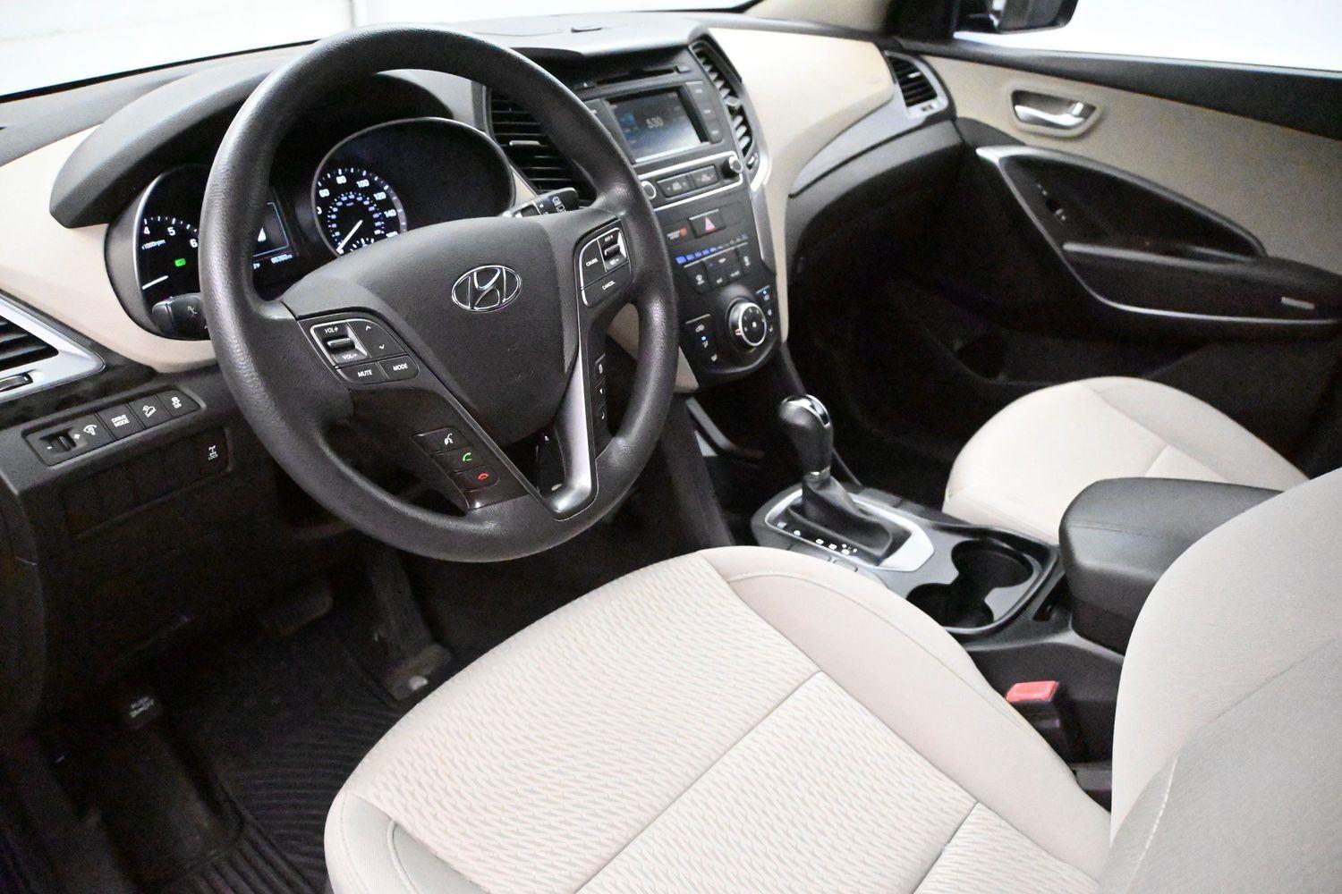 Hyundai Santa Fe Sport 2.4L - Image 2