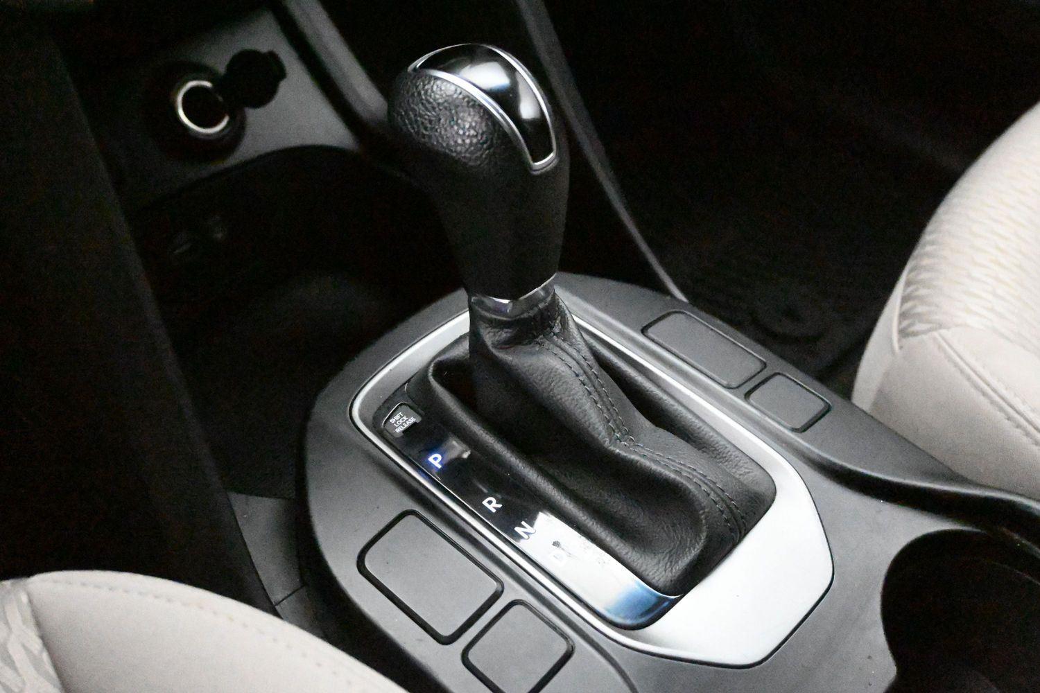 Hyundai Santa Fe Sport 2.4L - Image 5