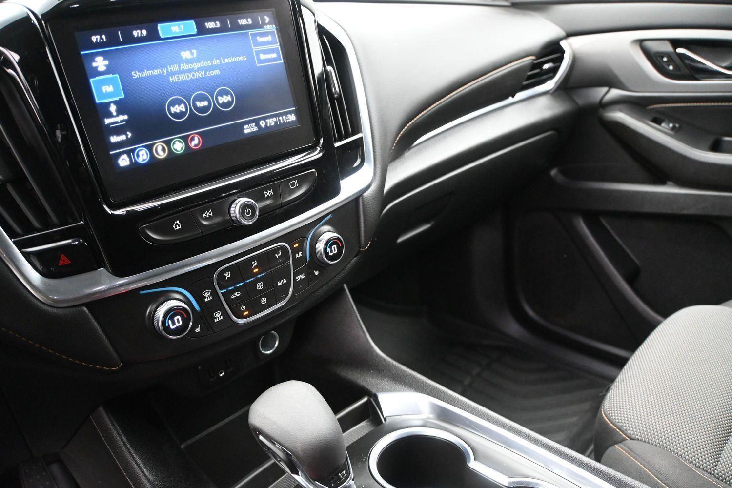 Chevrolet Traverse LT Cloth - Image 4