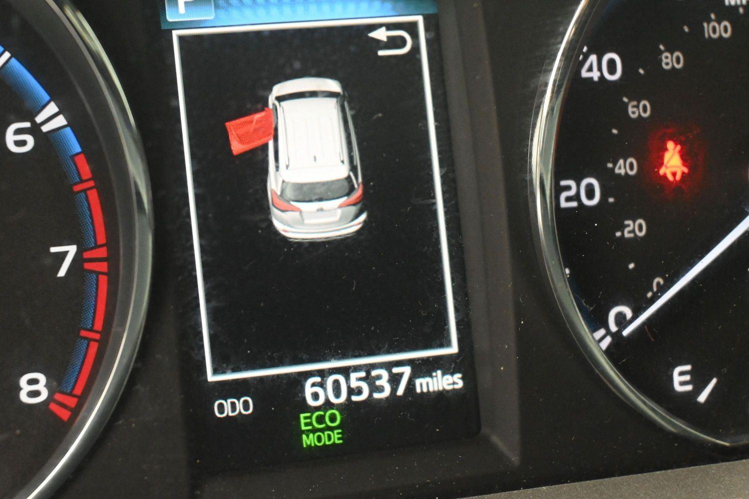 Toyota RAV4 XLE - Image 3