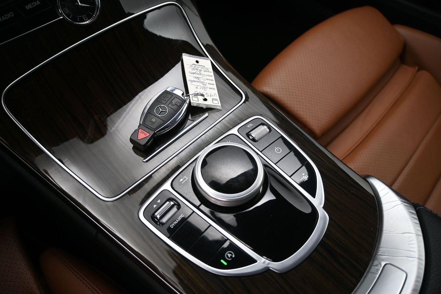 Mercedes-Benz C-Class C 300 - Image 5