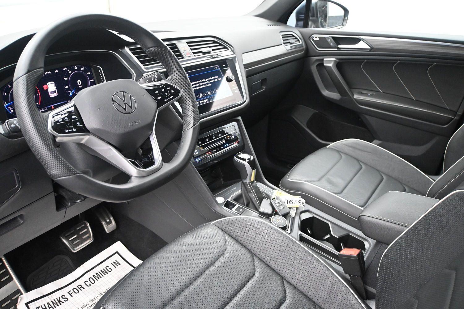 Volkswagen Tiguan SEL R-Line - Image 2