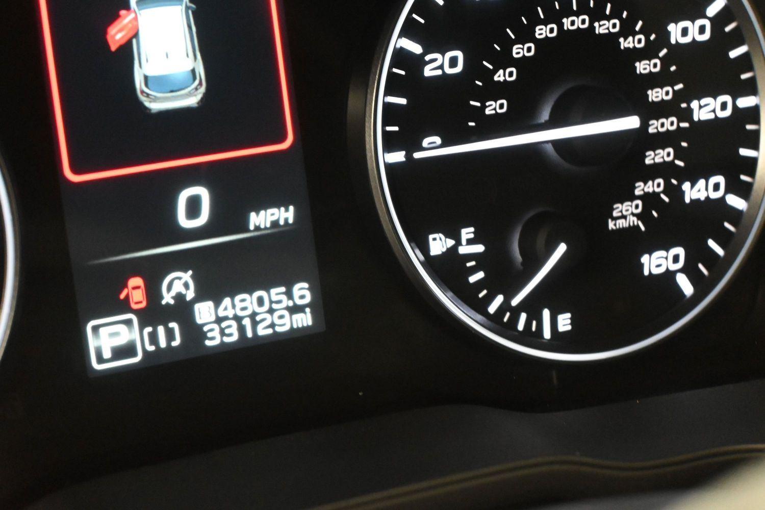 Subaru Crosstrek Premium - Image 3