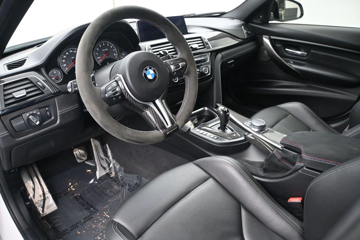 BMW M3 Base - Image 3