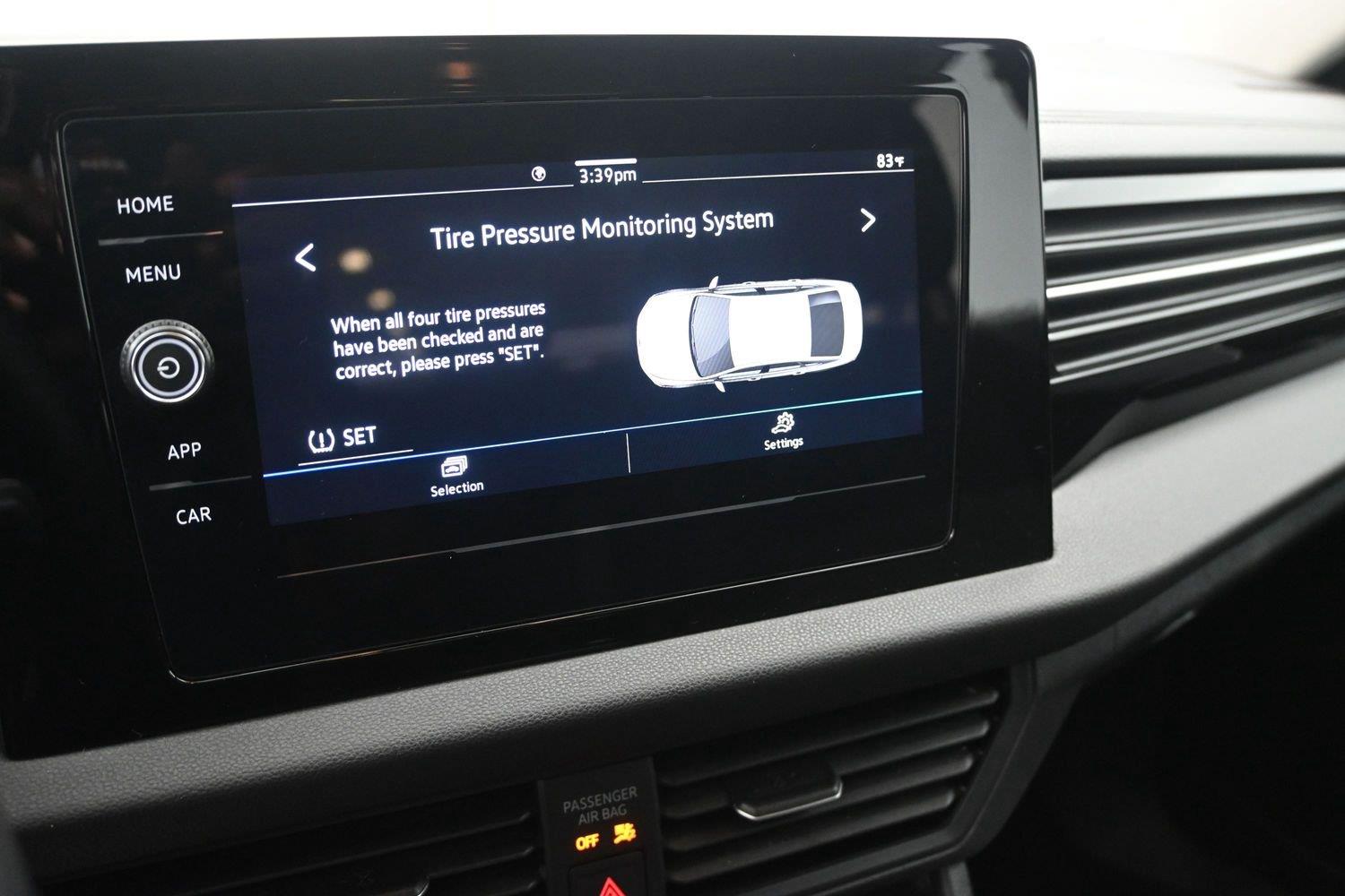 Volkswagen Jetta S - Image 4
