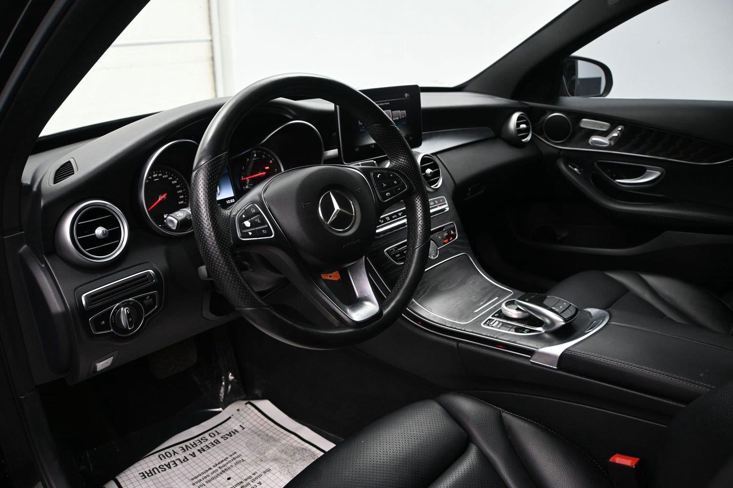 Mercedes-Benz C-Class C 300 - Image 2