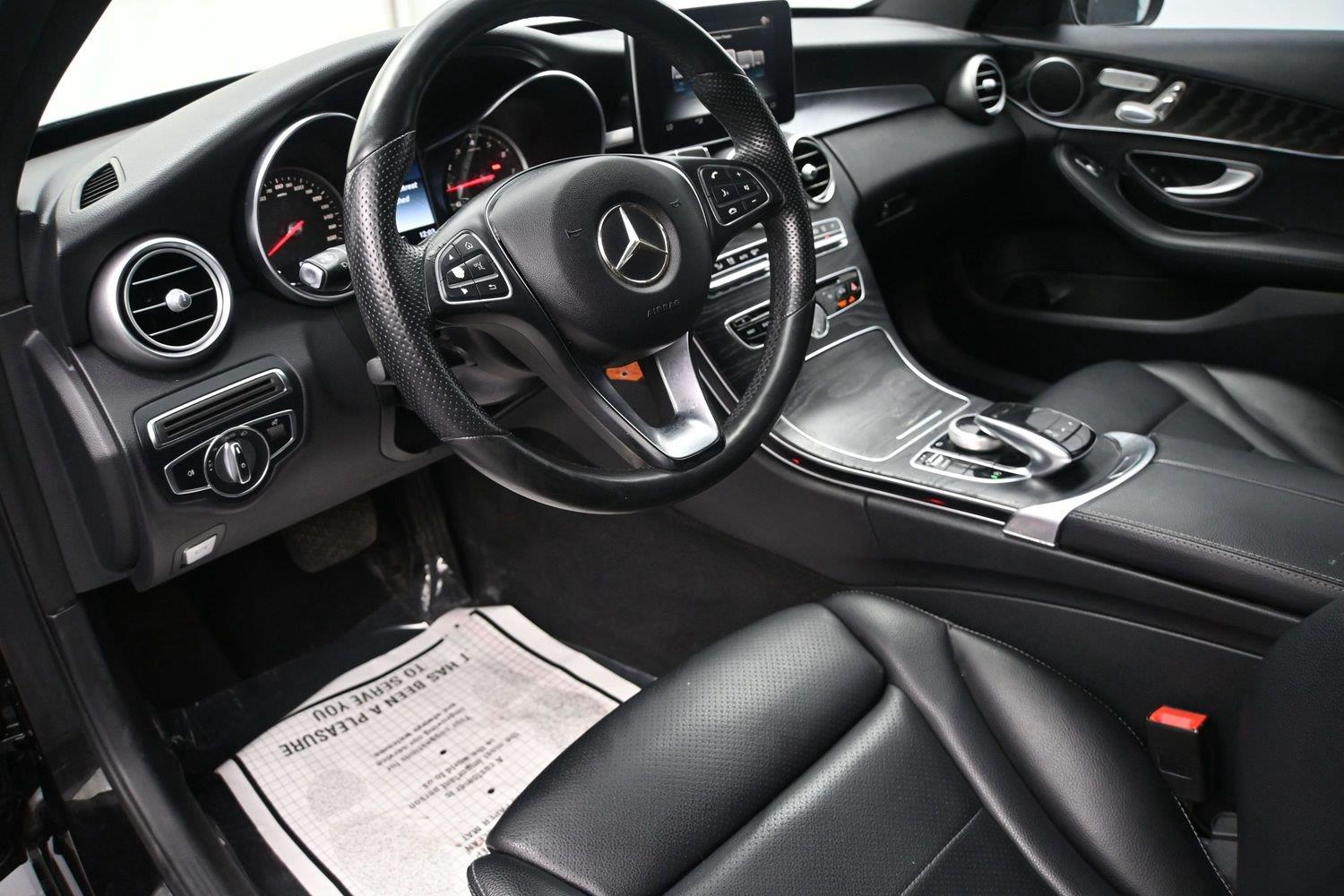 Mercedes-Benz C-Class C 300 - Image 3
