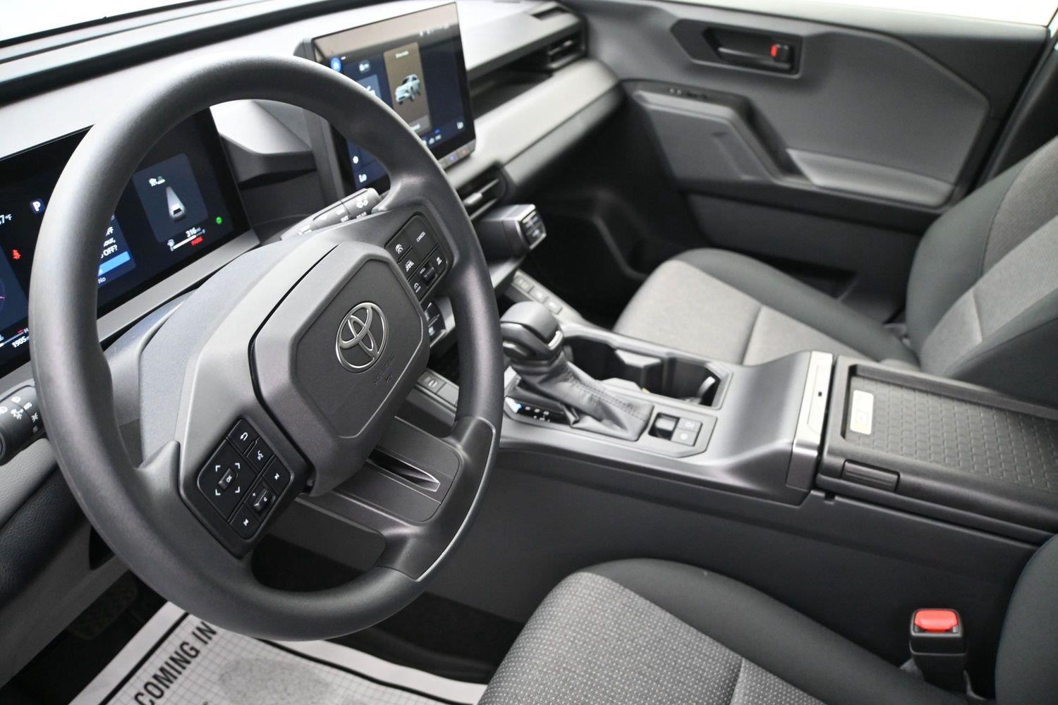 Toyota RAV4 LE - Image 2