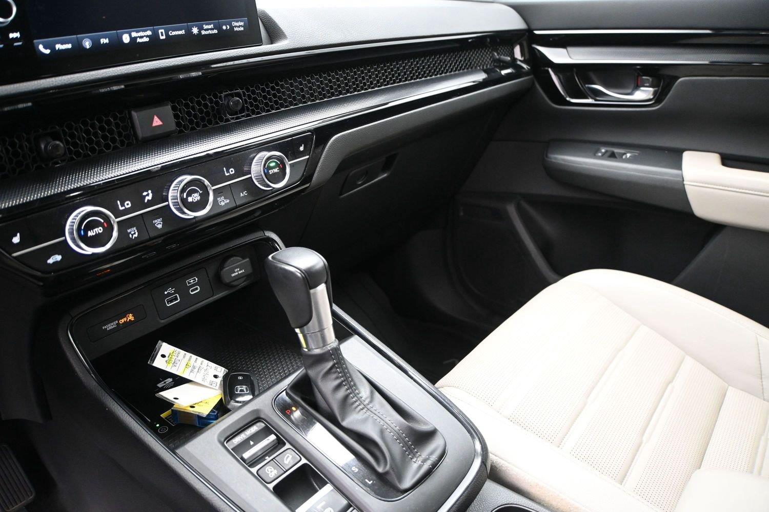Honda CR-V EX-L - Image 4