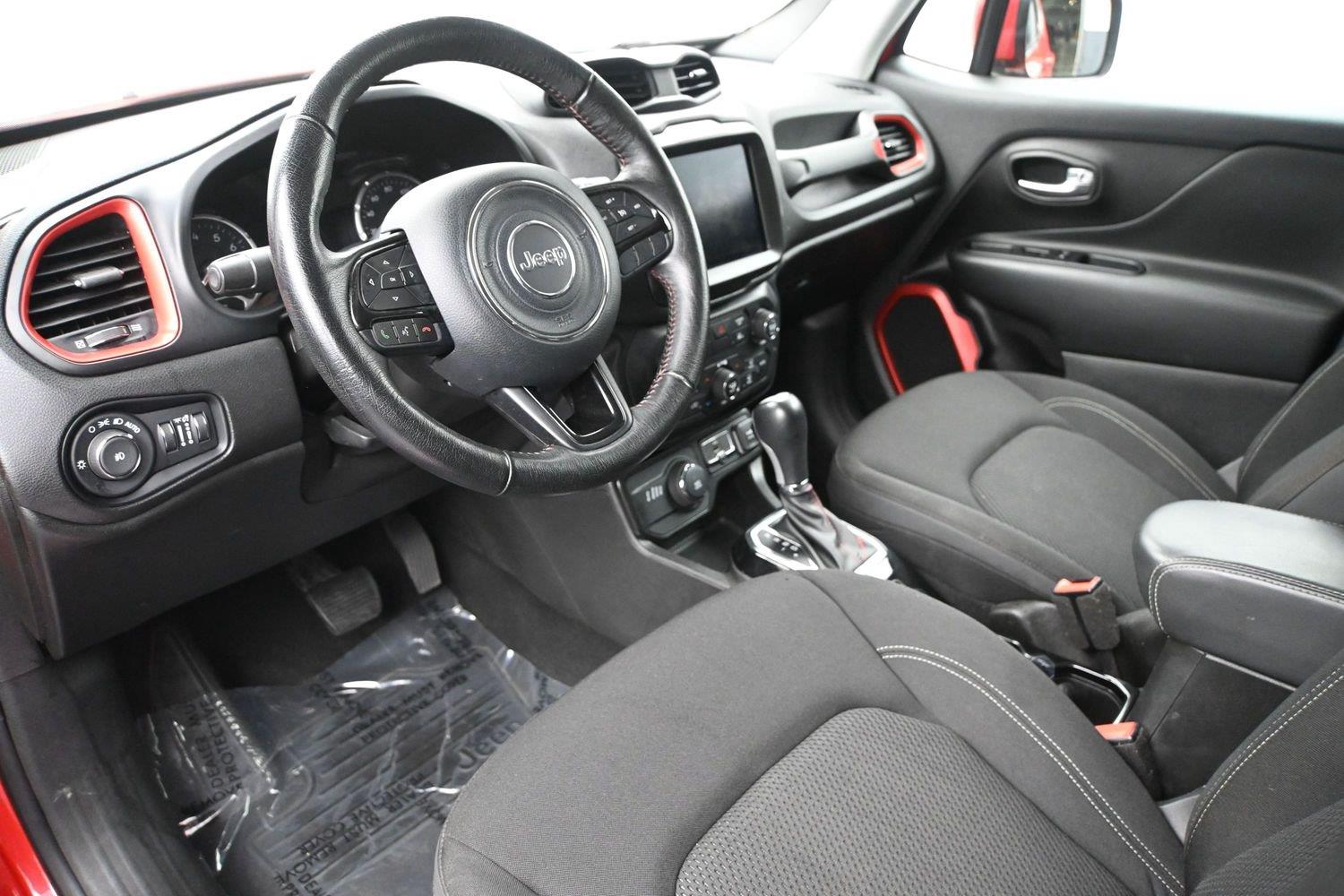 Jeep Renegade (RED) Edition - Image 2