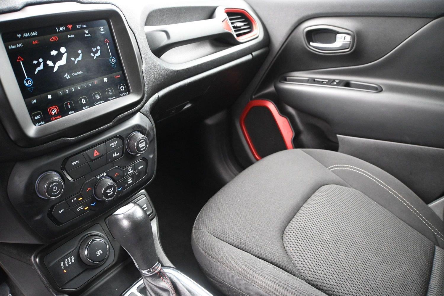 Jeep Renegade (RED) Edition - Image 4