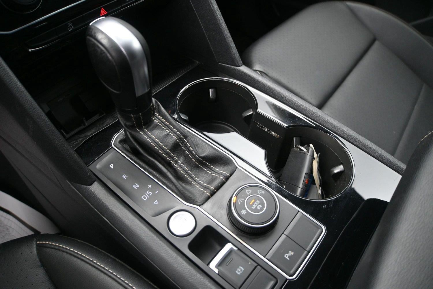 Volkswagen Atlas 3.6L V6 SEL - Image 4