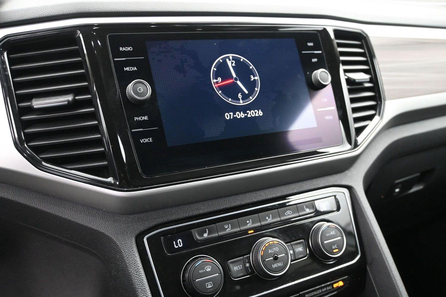 Volkswagen Atlas 3.6L V6 SEL - Image 5