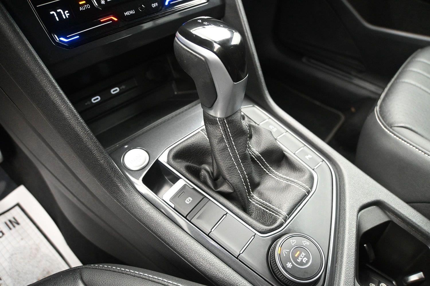 Volkswagen Tiguan SE R-Line Black - Image 5