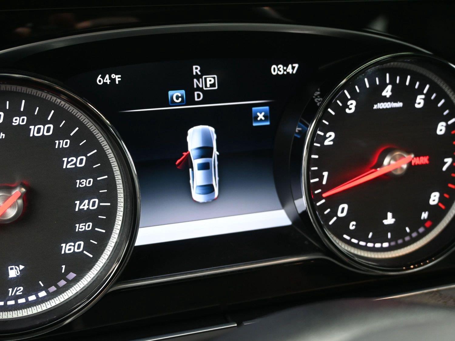 Mercedes-Benz E-Class E 300 - Image 3