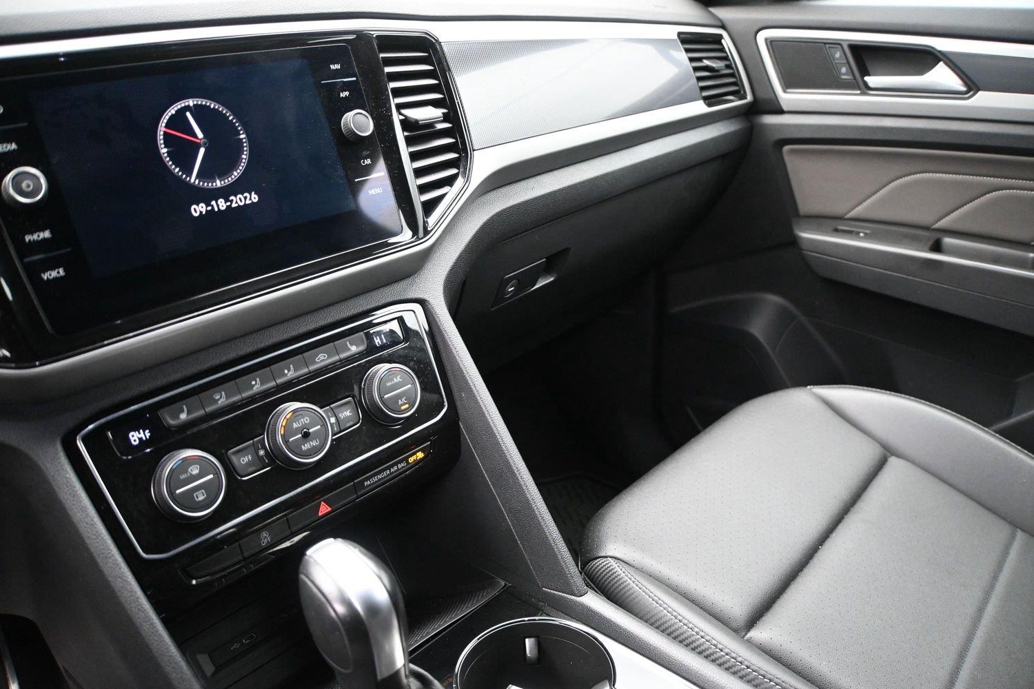 VOLKSWAGEN ATLAS CROSS SPO 3.6L V6 SEL R-LIN - Image 4
