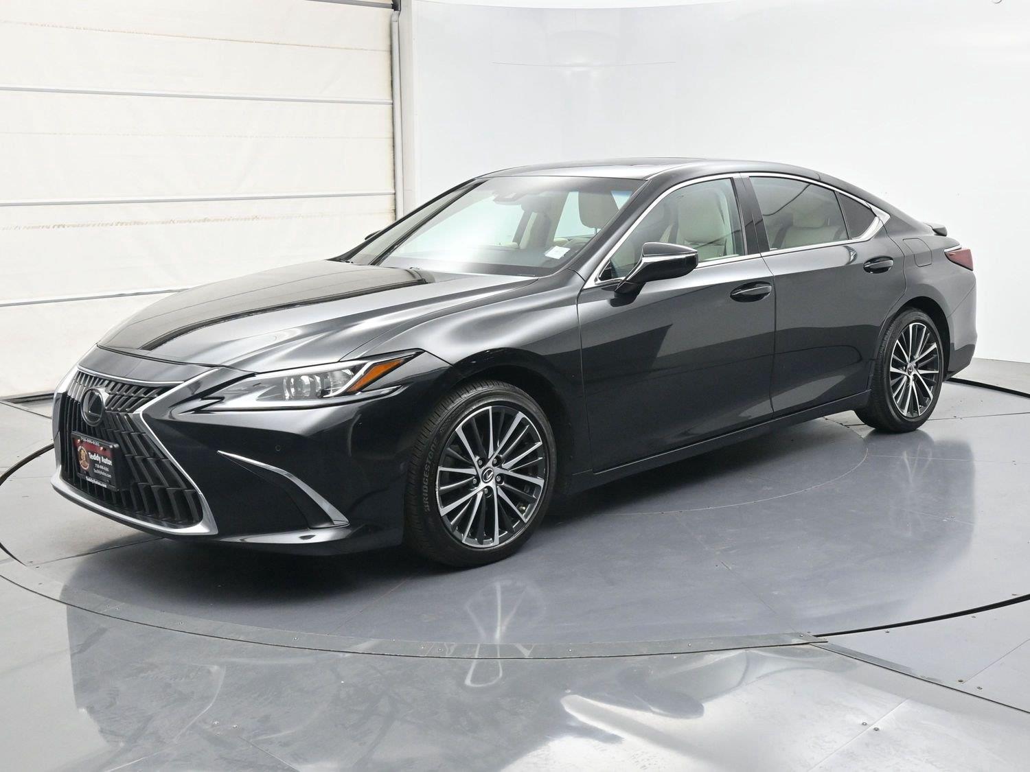 2022 Lexus ES