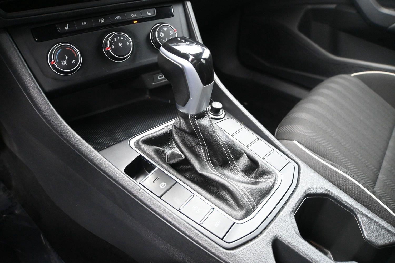 Volkswagen Jetta Sport - Image 5