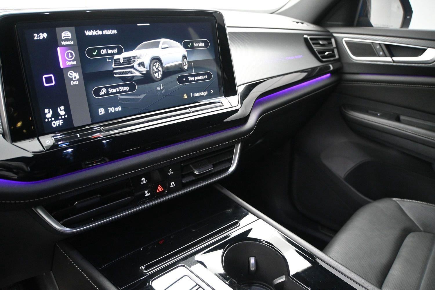 Volkswagen Atlas Cross Sport 2.0T SEL R-Line - Image 4