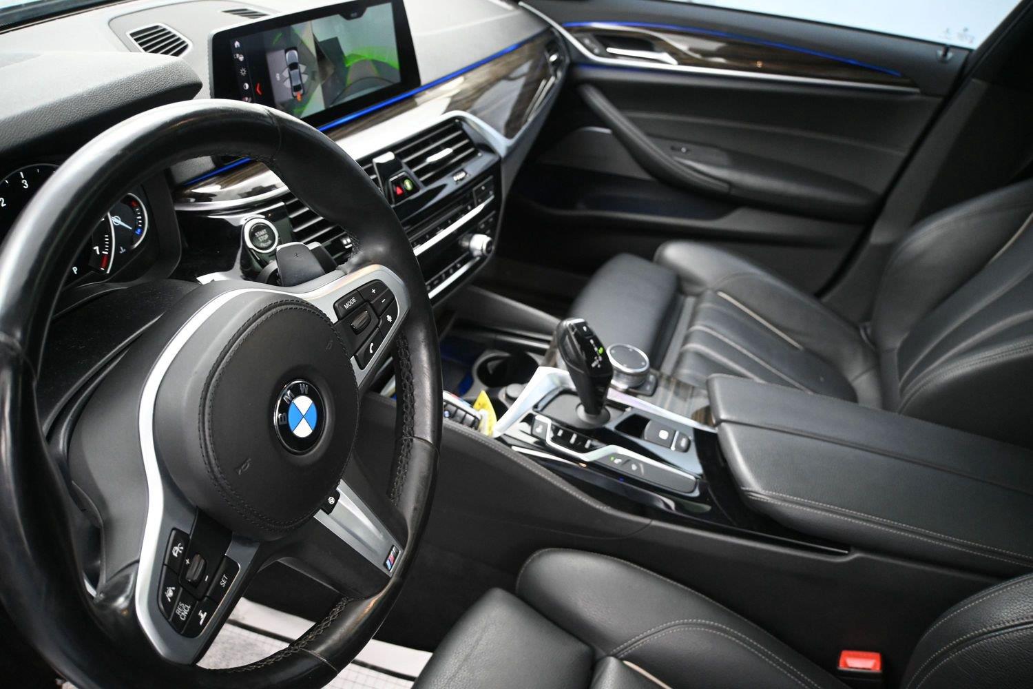 BMW 5 Series 540i xDrive - Image 2