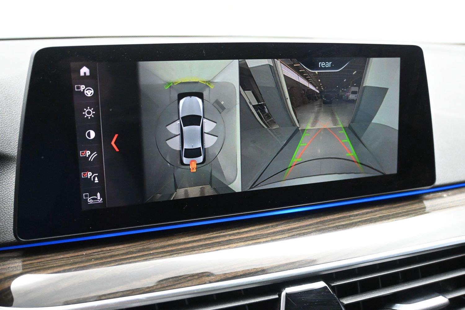 BMW 5 Series 540i xDrive - Image 4