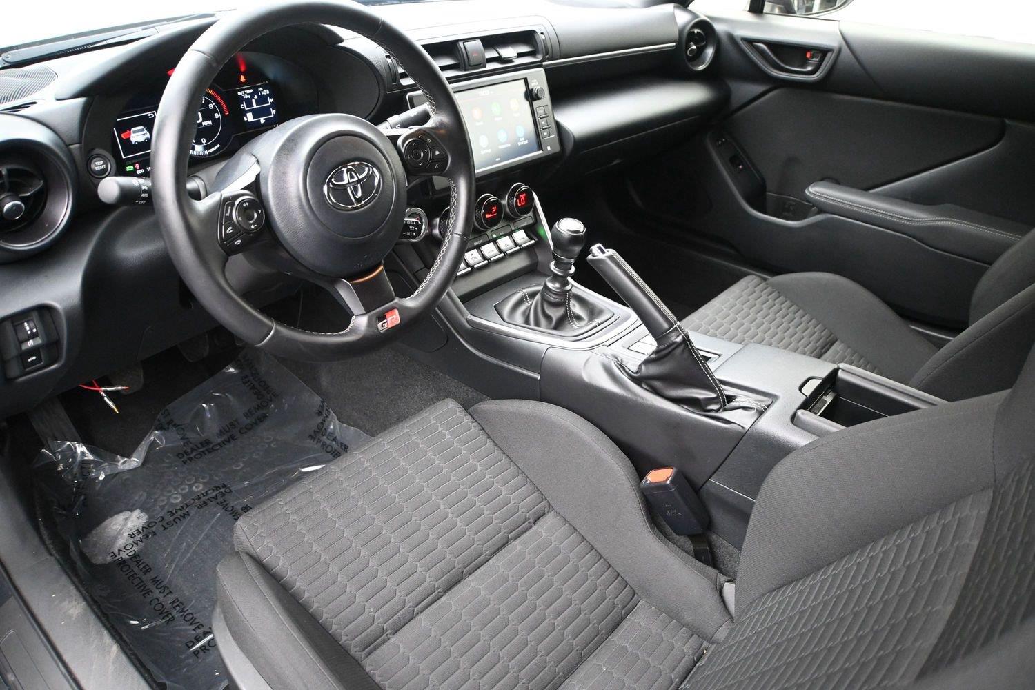 Toyota GR86 2DR MT - Image 3