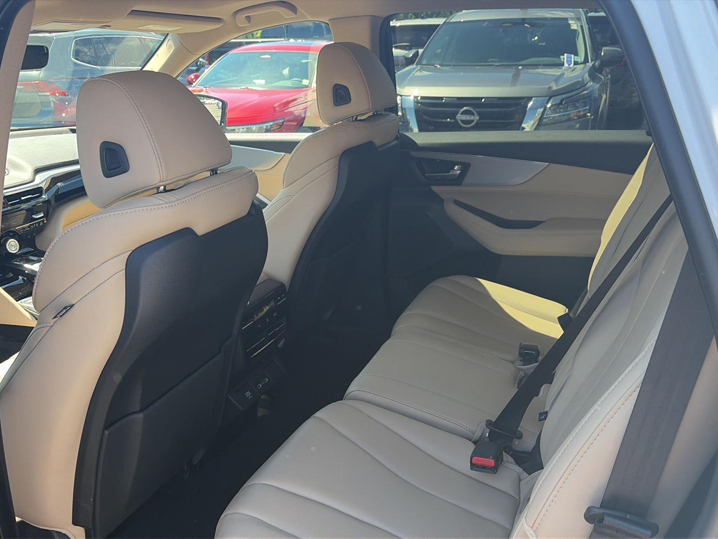 Used 2024 Platinum White Pearl Acura SH-AWD image 8
