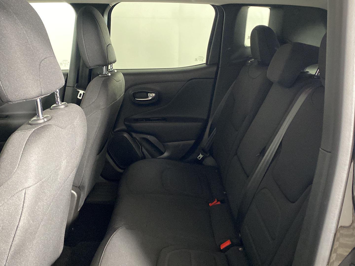 Certified Used 2022 Black Clearcoat Jeep Latitude image 26