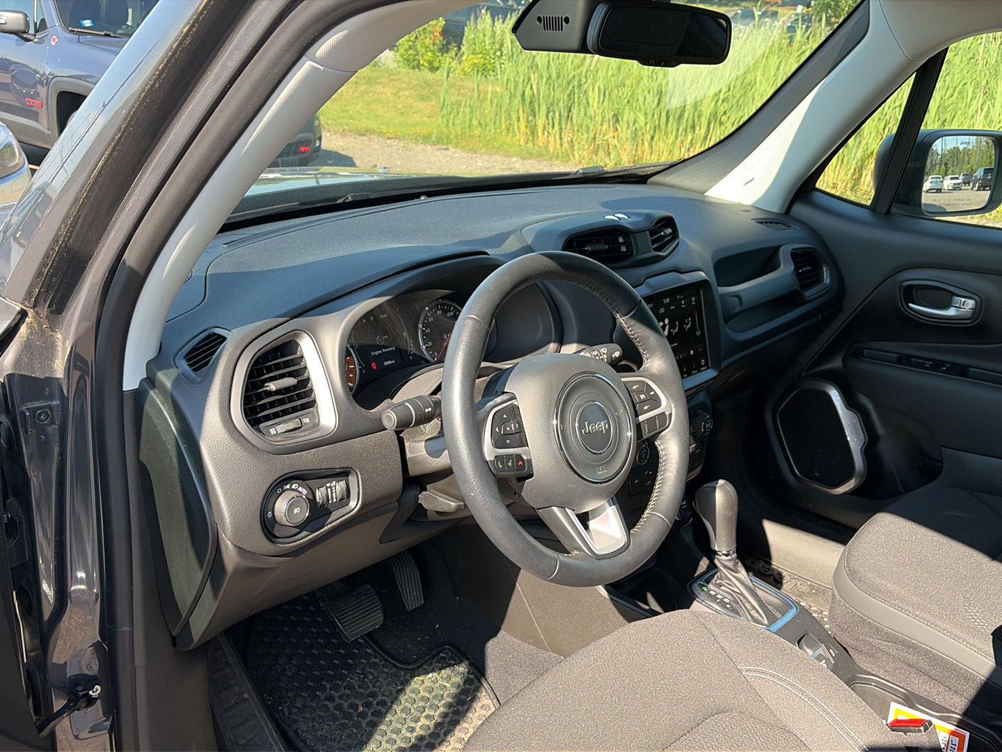 Used 2023 Graphite Gray Jeep Latitude image 14