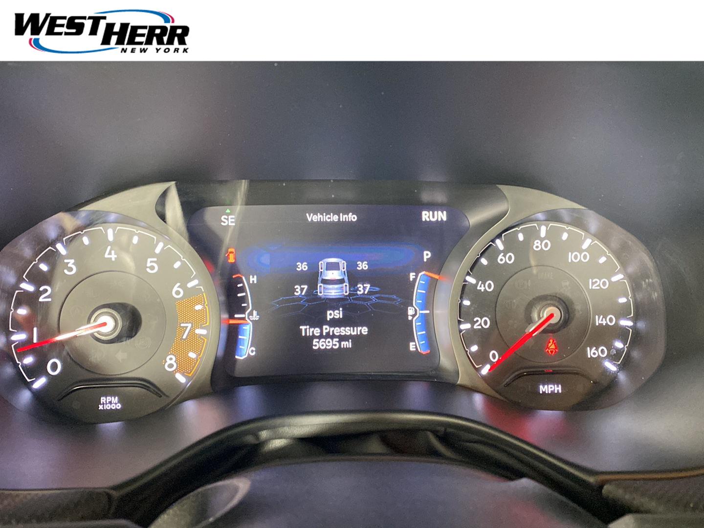 Used 2026 Joose Jeep Limited Altitude image 11
