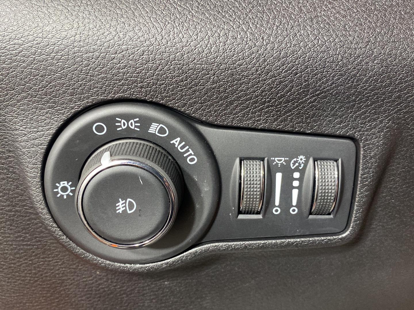 Used 2026 Joose Jeep Limited Altitude image 22