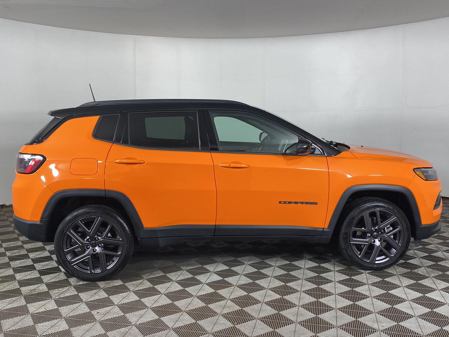 Used 2026 Joose Jeep Limited Altitude image 9