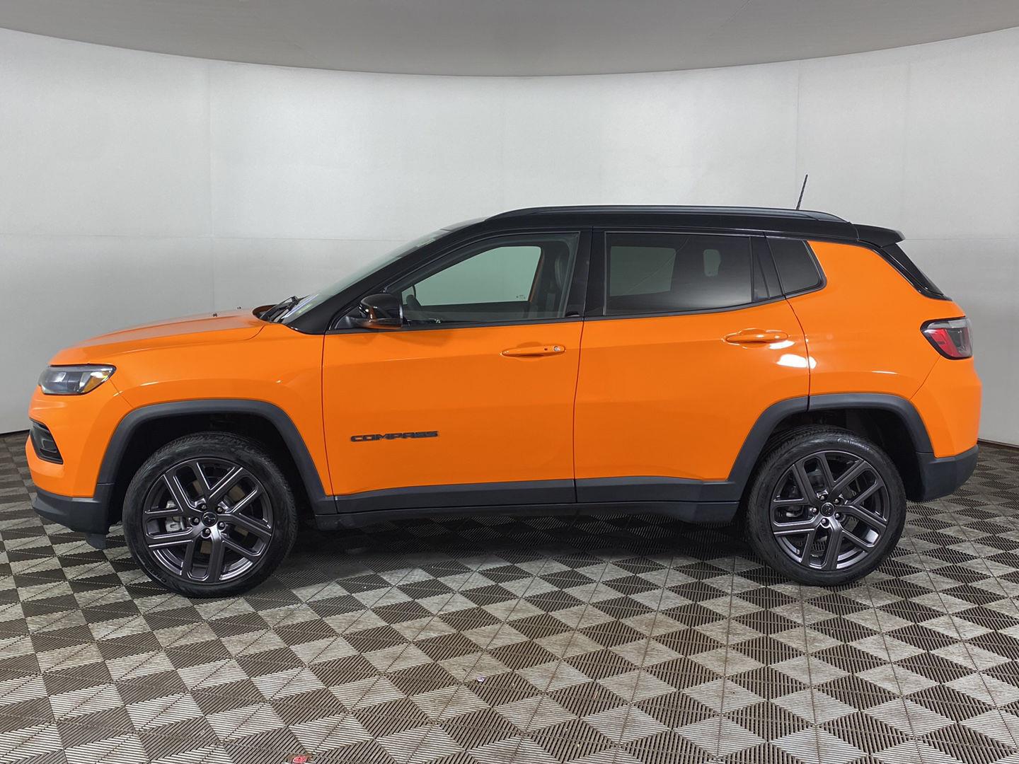 Used 2026 Joose Jeep Limited Altitude image 2