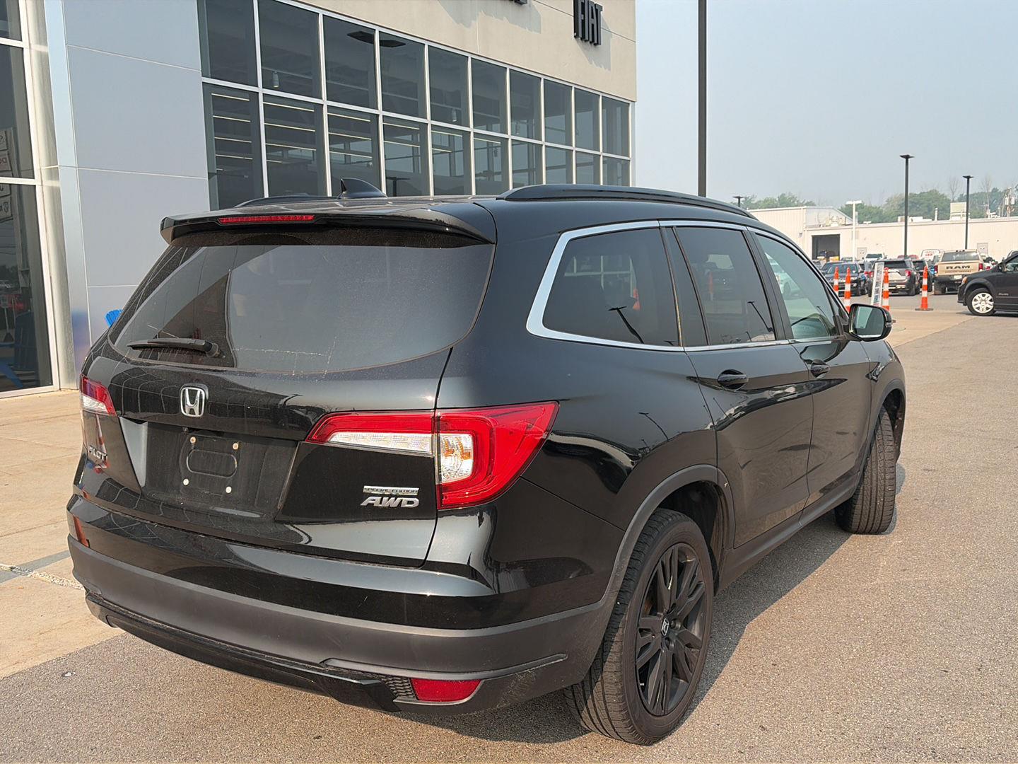 Used 2022 Crystal Black Pearl Honda Special Edition image 2