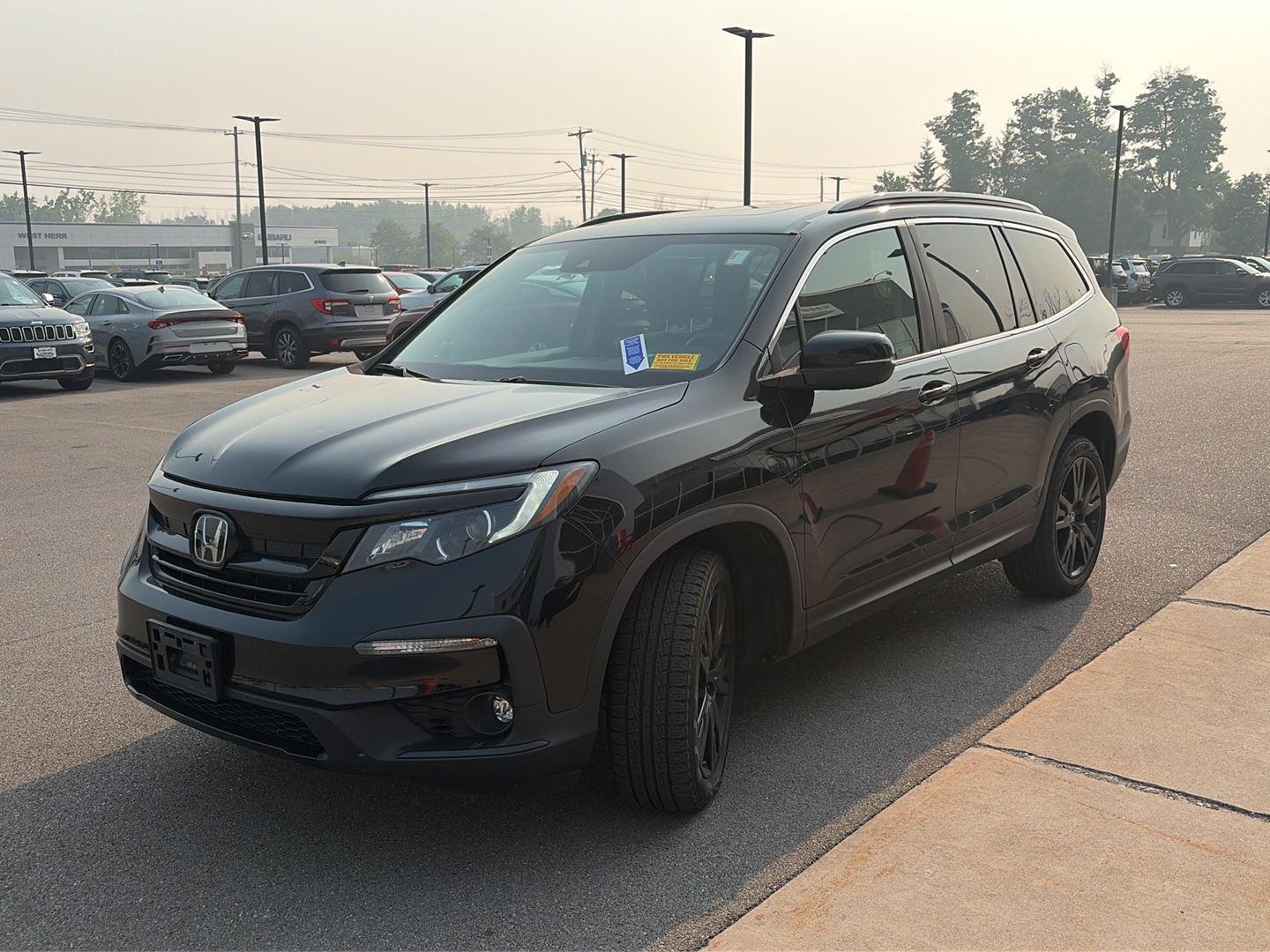 Used 2022 Crystal Black Pearl Honda Special Edition image 4